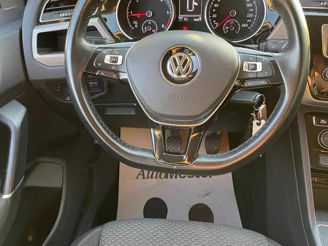 Billede 14 - Velholdt 7 Personers VW Touran