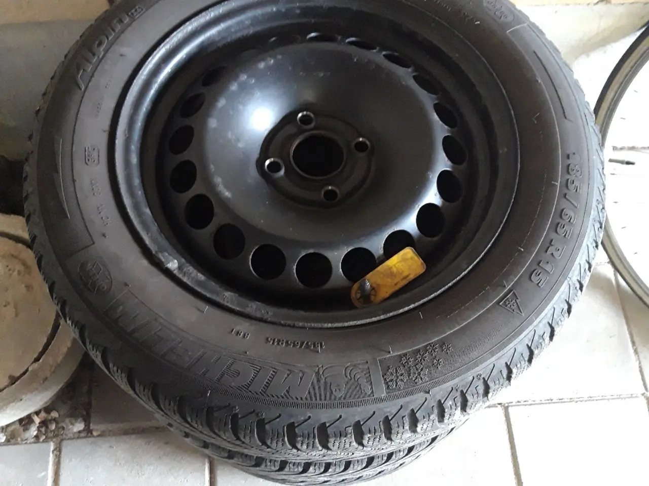 Billede 1 - 3 gode Michelin Alpin vinterdæk.