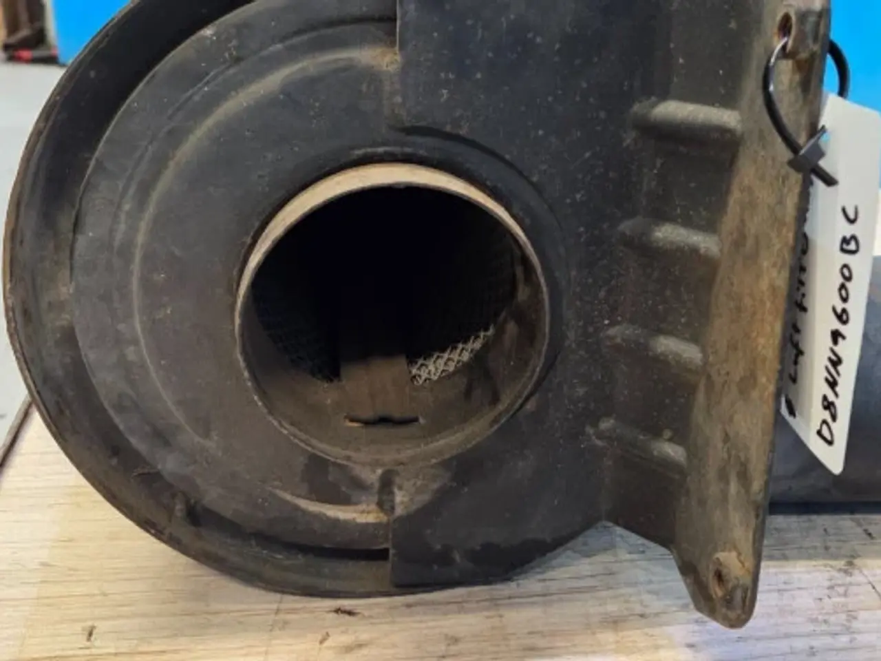 Billede 7 - Ford TW30 Luftfilterhus D8NN9600BC