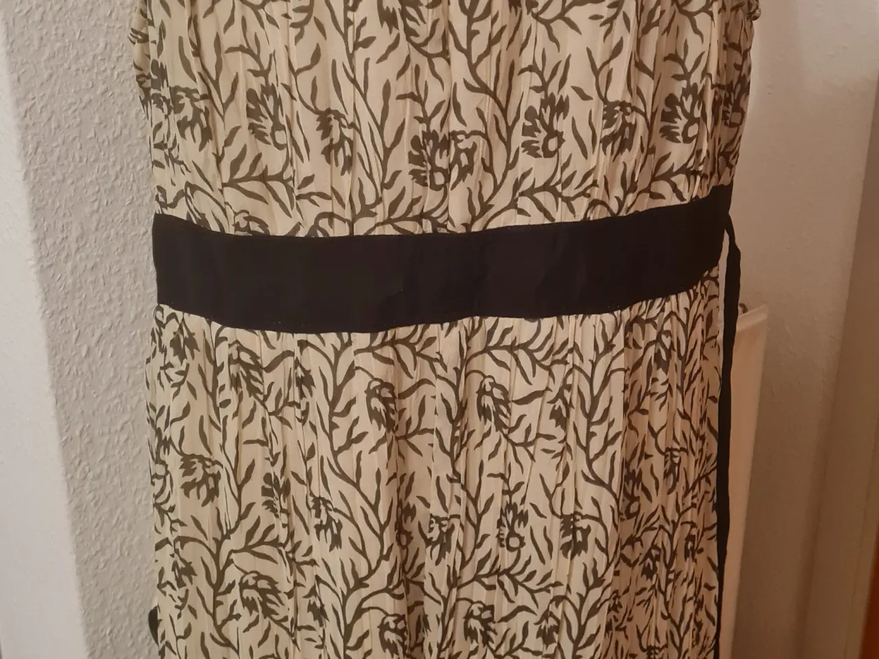 Billede 5 - Zizzi kjole str m 45-48 ny