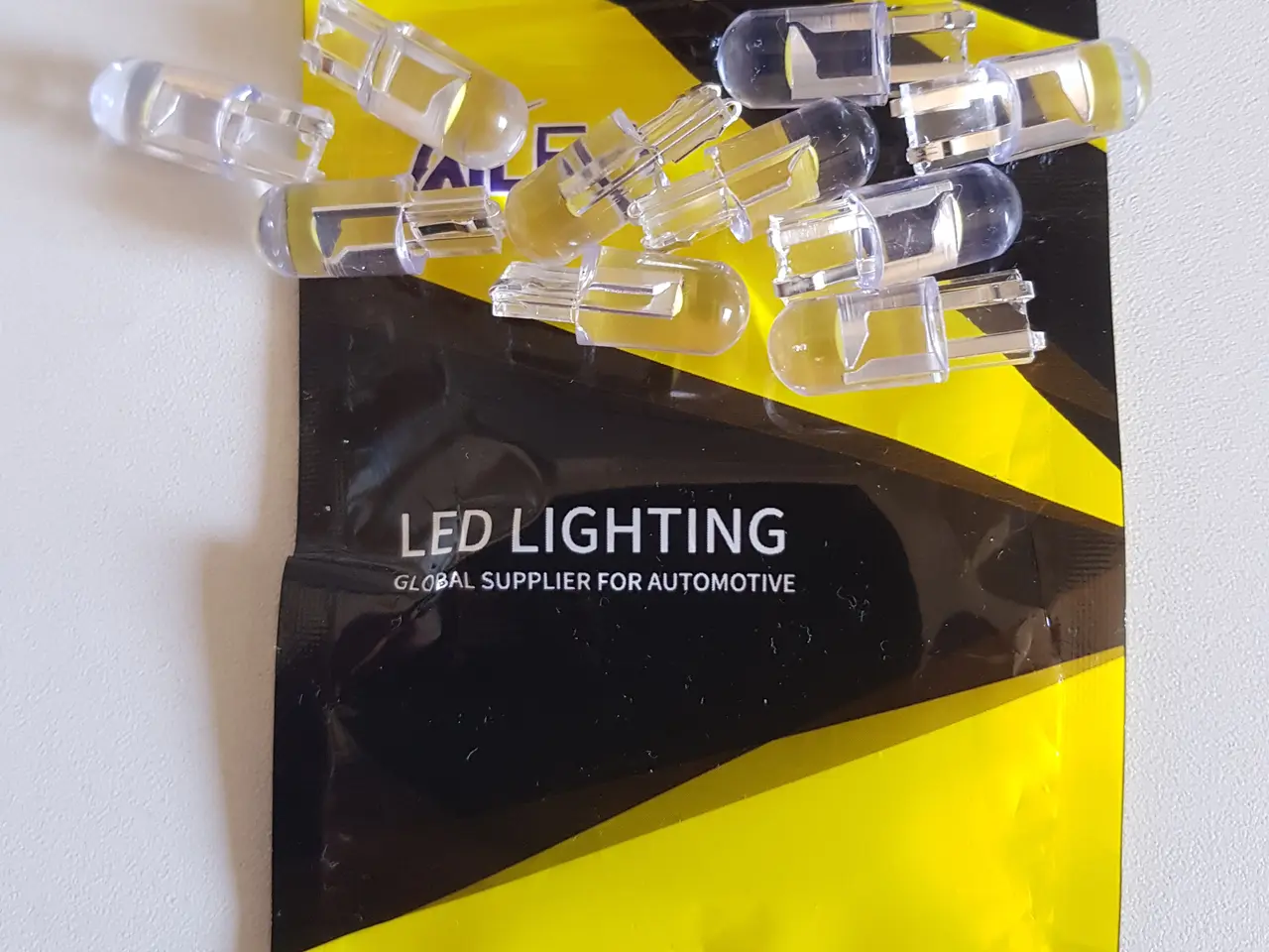 Billede 2 - 20stk LED pærer 12V 5W fatning T10