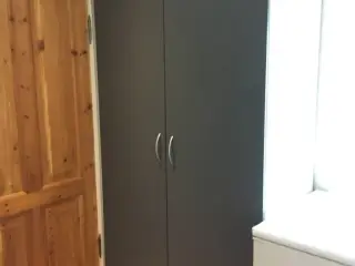 Koksgrå skabslåger