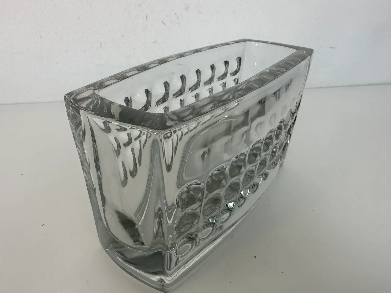 Billede 5 - Vintage vase / holder i klart massiv glas