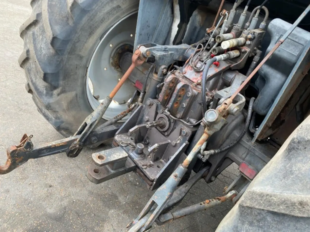 Billede 6 - Massey Ferguson 3060 (Brandskadet) Export