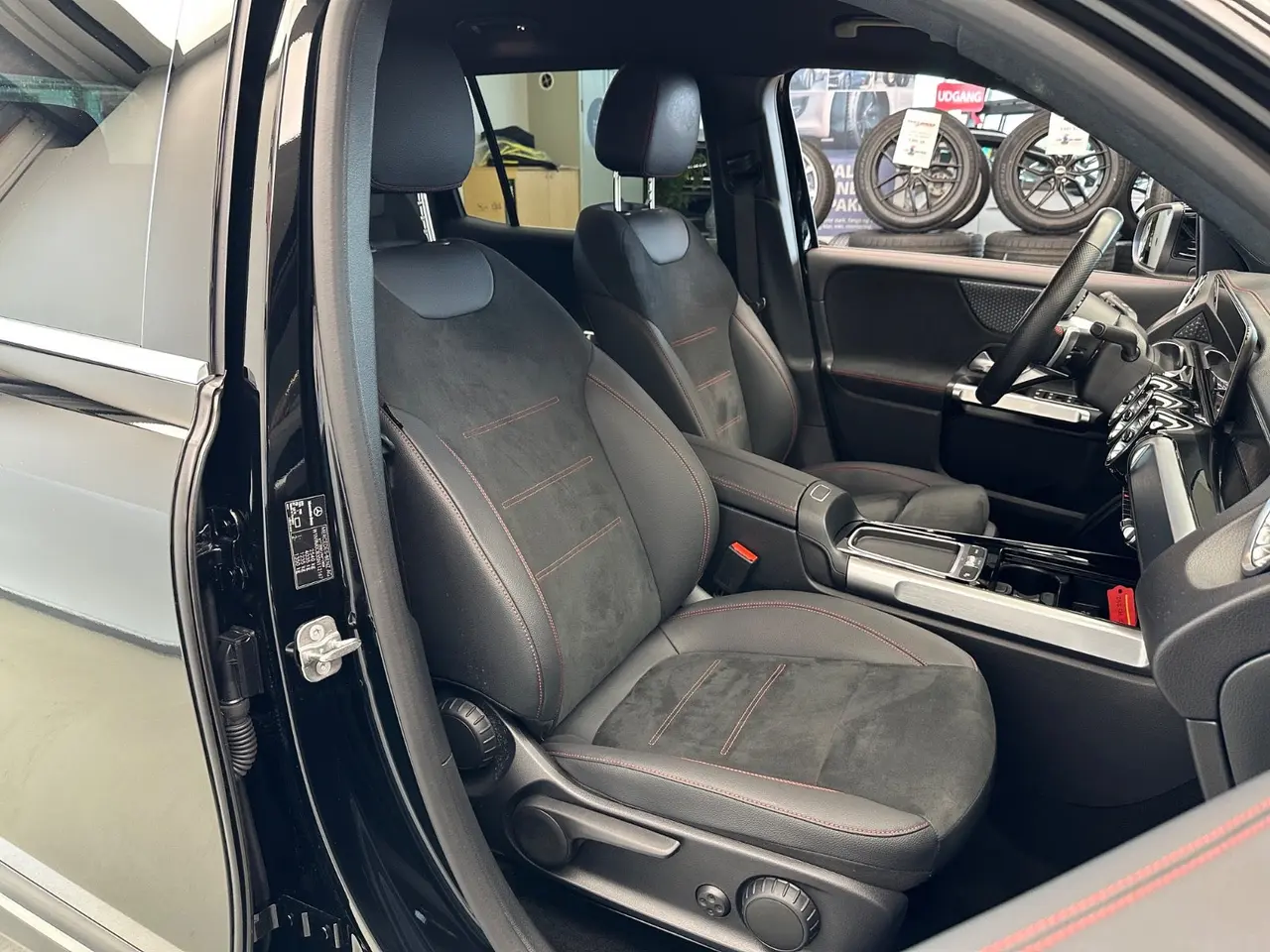 Billede 12 - Mercedes EQB250+ AMG Line