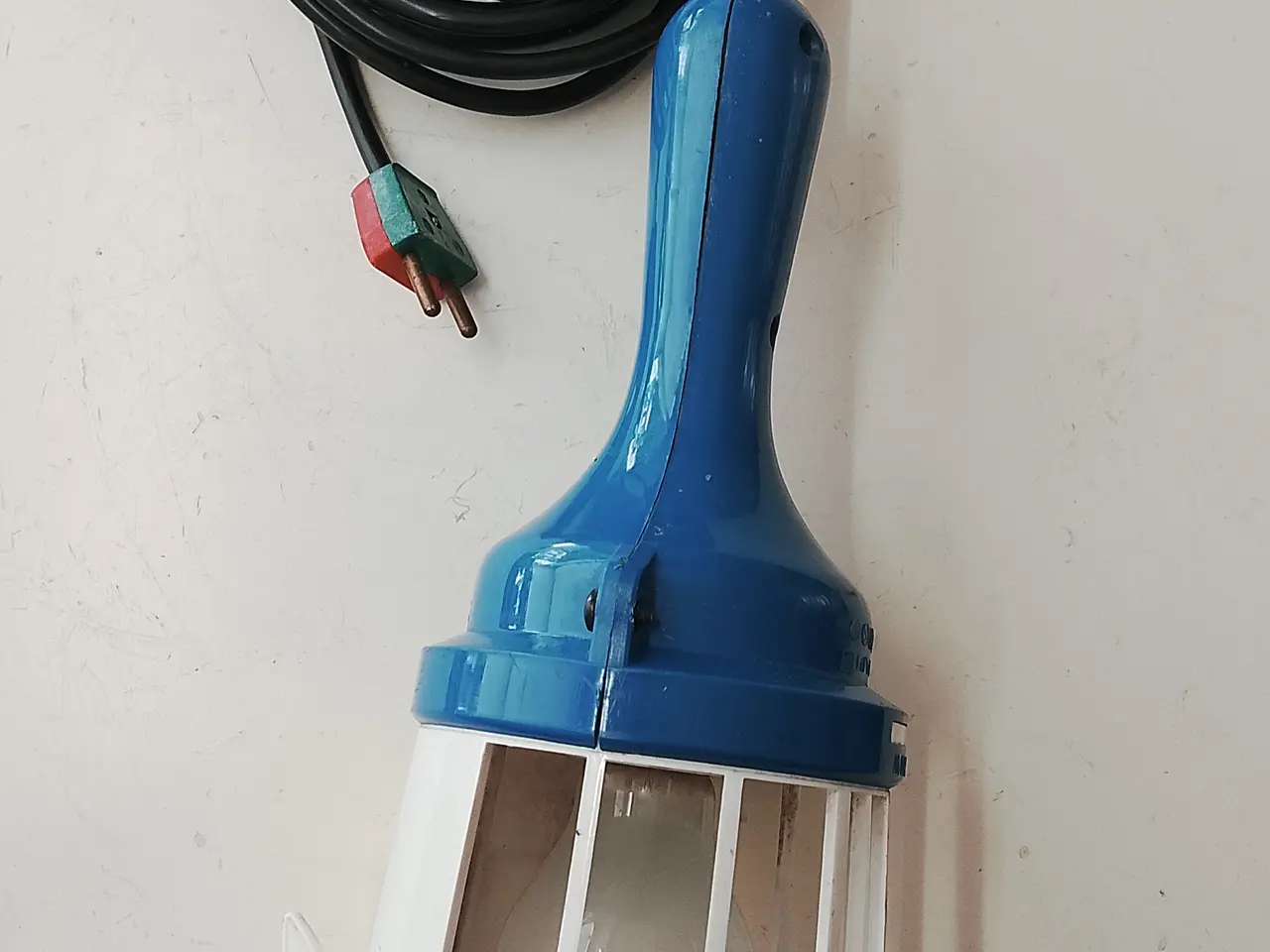 Billede 2 - Blå Håndlampe i pæn stand.