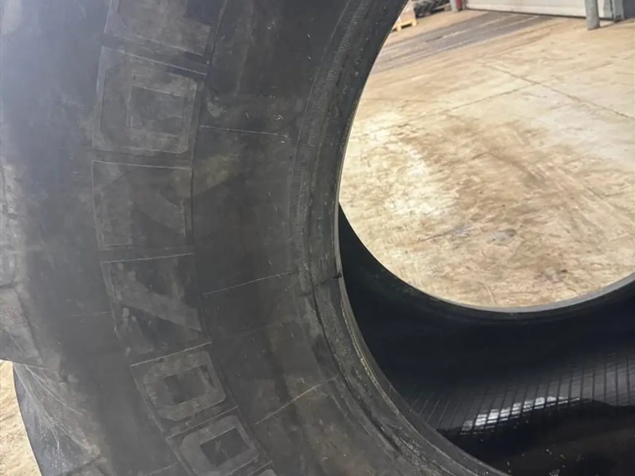 Billede 3 - Michelin 800/70R38