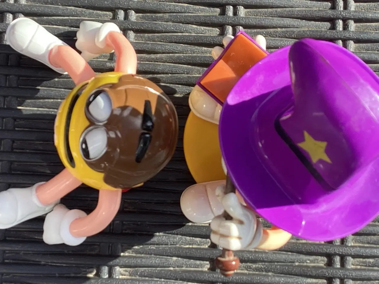 Billede 9 - M&M låg- figurer 2 styk samlet