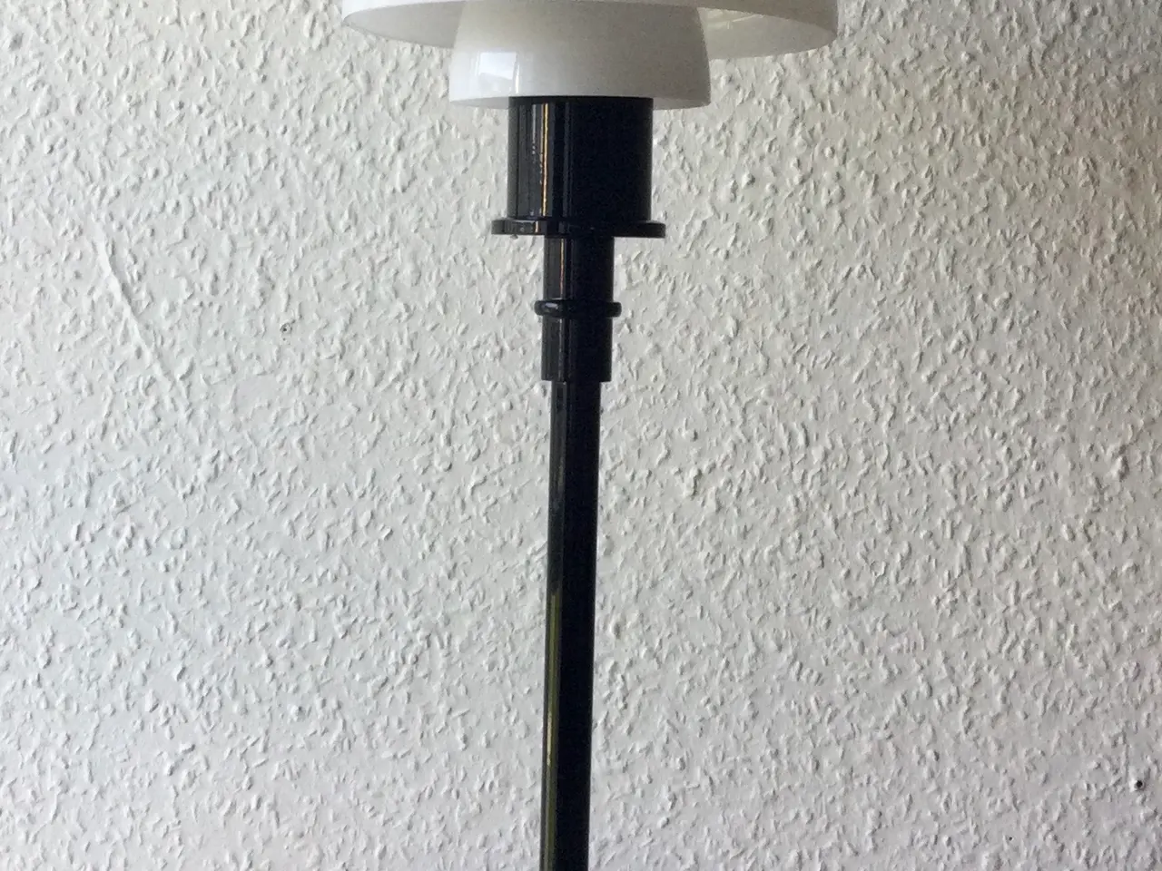 Billede 5 - Bordlampe med hvid glasskærm