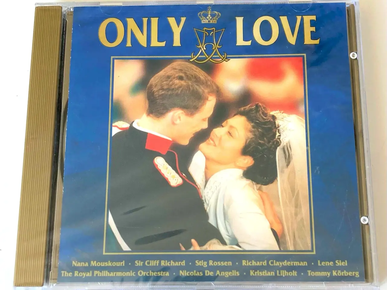 Billede 1 - Only Love (særudgave) - I UBRUDT FOLIE
