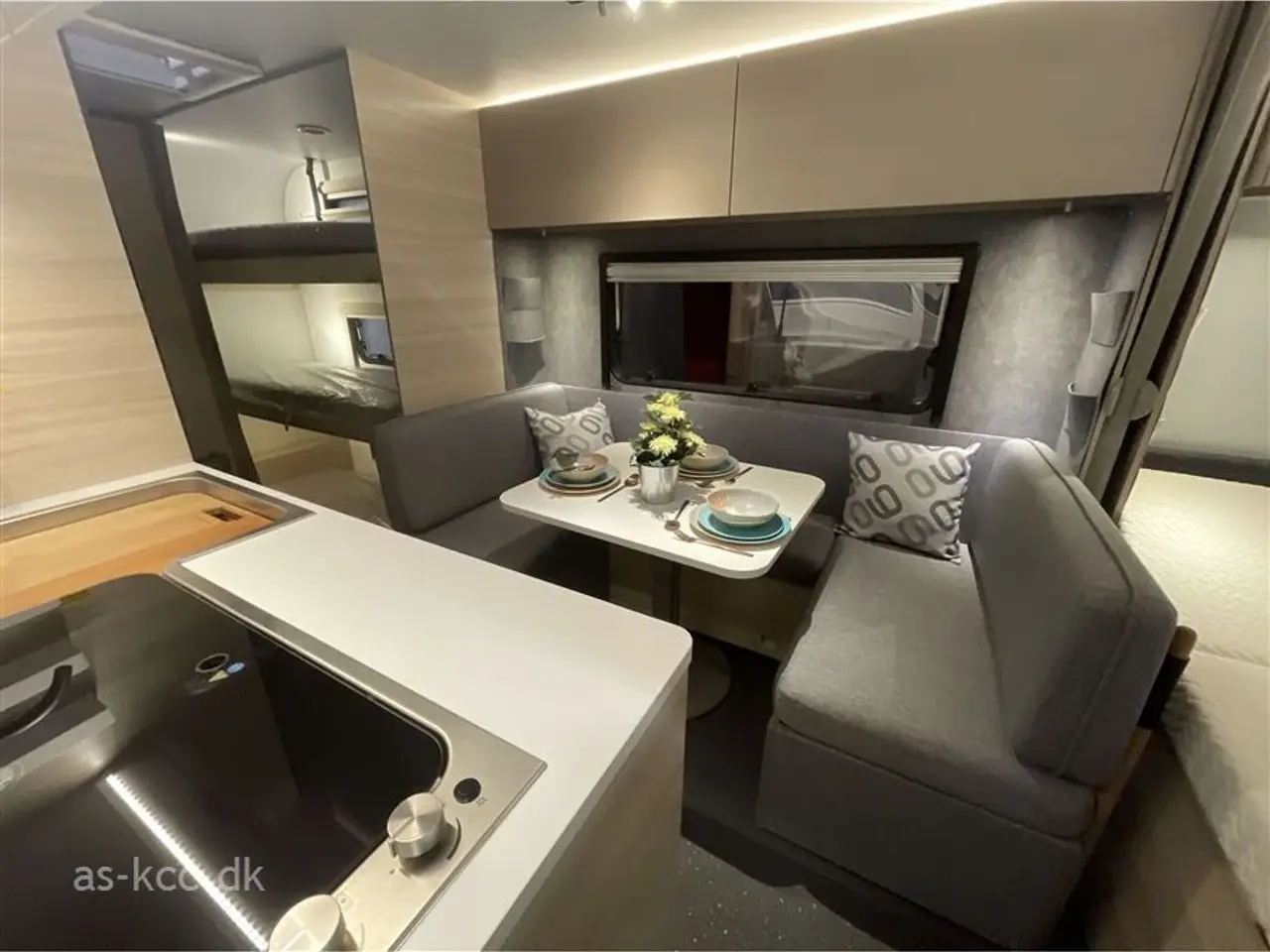 Billede 7 - 2026 - Adria Altea 552 PK Kampagne Adria Altea 552PK Kampganevogn 2026, 3 køjer dobbeltseng, siddegruppe