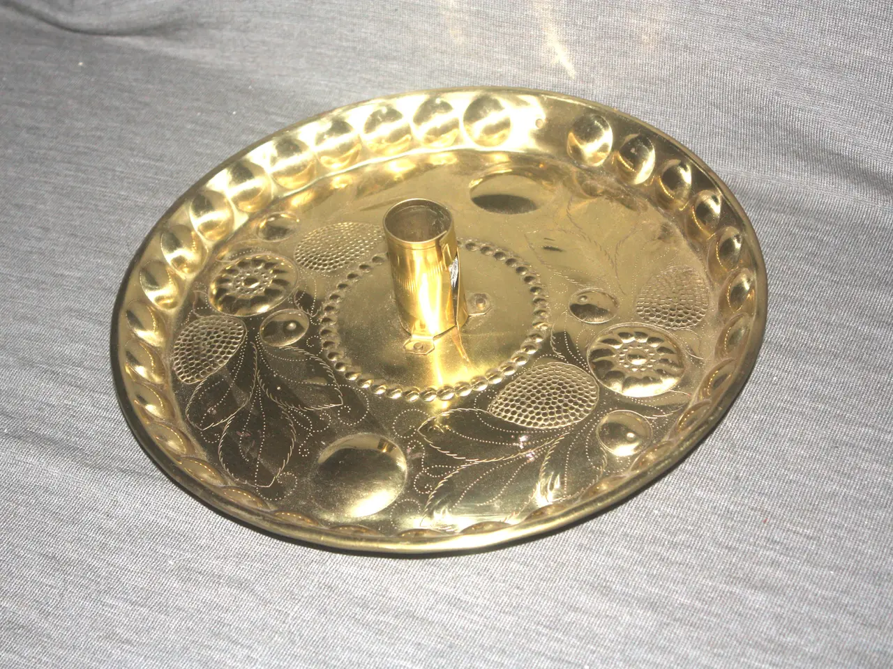 Billede 1 - Messing lysestage diam. 26 cm
