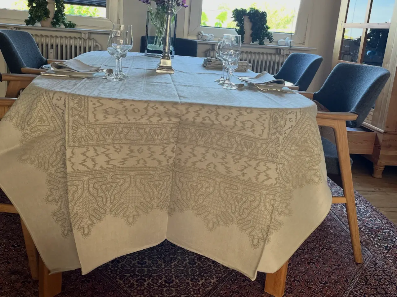 Billede 3 - Damask dug med mundservietter