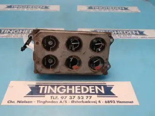 John Deere 4430 Instrument Panel AR73717