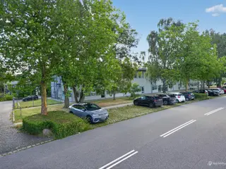 Flotte nyrenoverede kontorlokaler. velbeliggende i et populært erhvervsområde i Søborg.