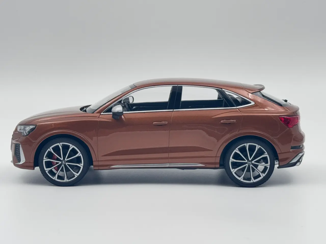 Billede 4 - 2019 Audi RSQ3 Sportback 1:18