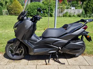x-max 300