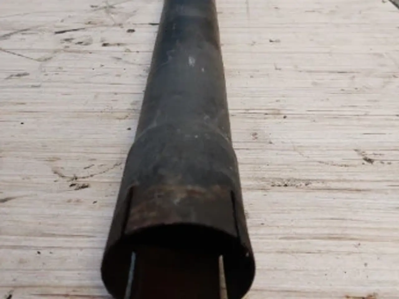 Billede 9 - Massey Ferguson 3060 Udstødningsrør 3383014M6