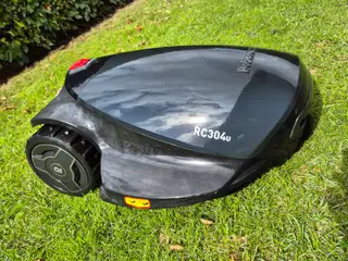 Robomow RC304U robotplæneklipper, sort