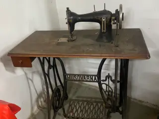 Gammel Husqvarna symaskine