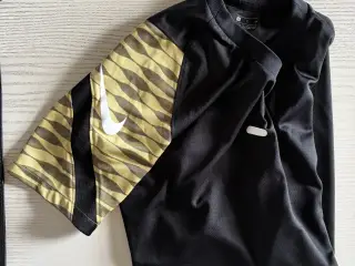 T-shirt Nike str. S