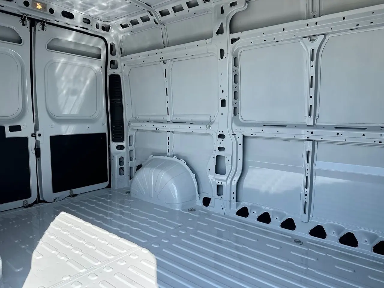 Billede 10 - Peugeot Boxer 333 2,2 BlueHDi 140 L2H2 Premium