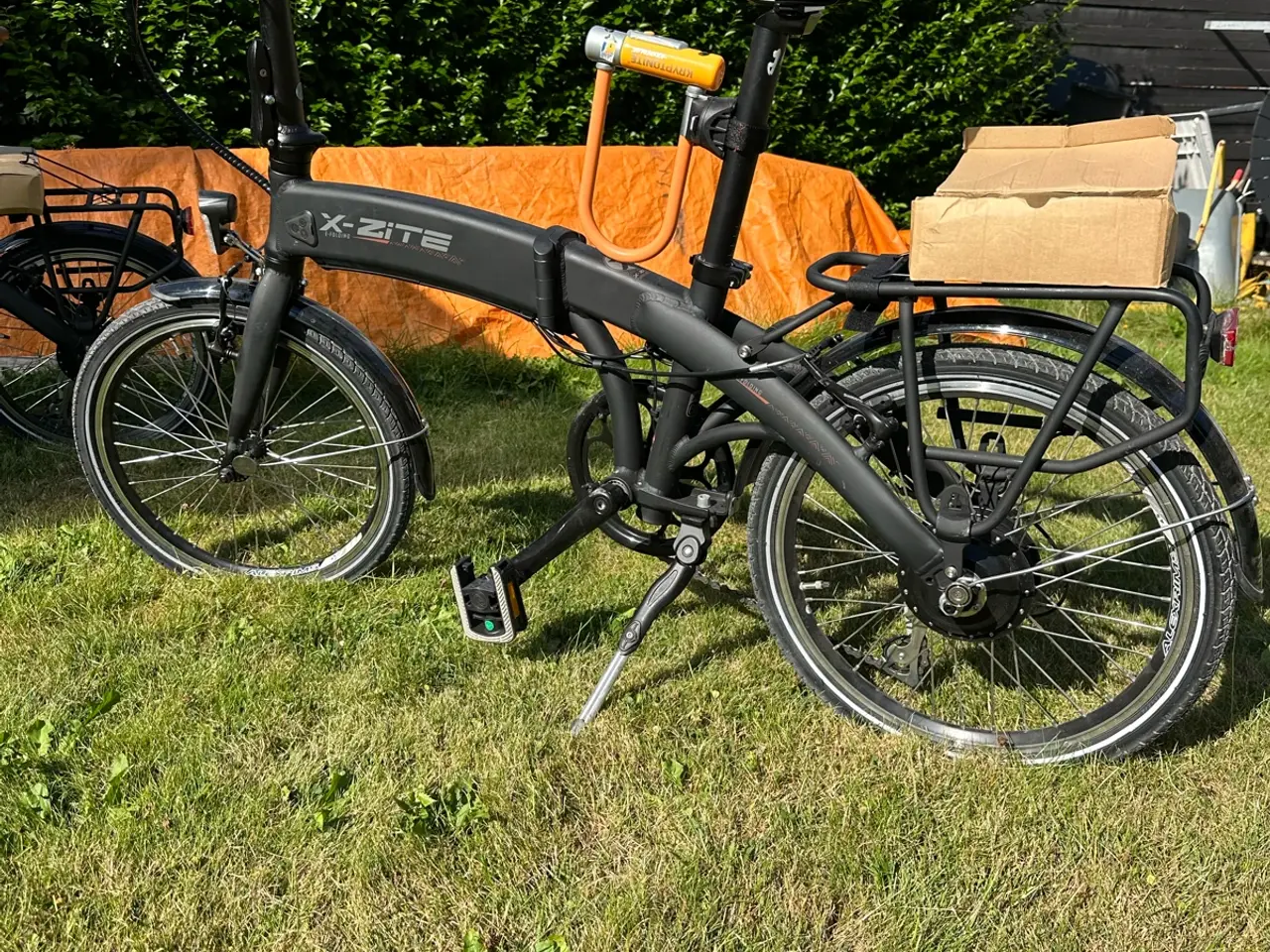 Billede 1 - To folde cykler