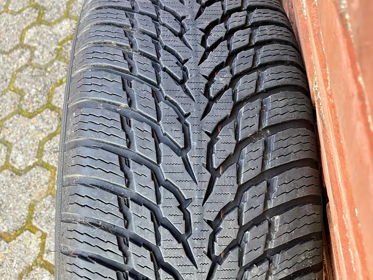 Billede 2 - 205/60 R16 vinterdæk (M+S og snefnugsymbol)