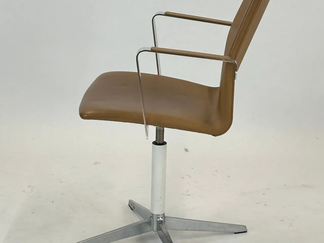 Billede 4 - Four Design 4-Cast XL Stol – Lysebrun Krom Stel