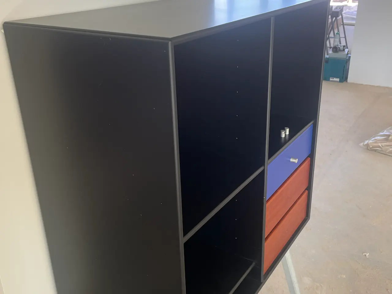 Billede 7 - Montana Reolsystem – 3 Store Moduler i Sort/Mahogn