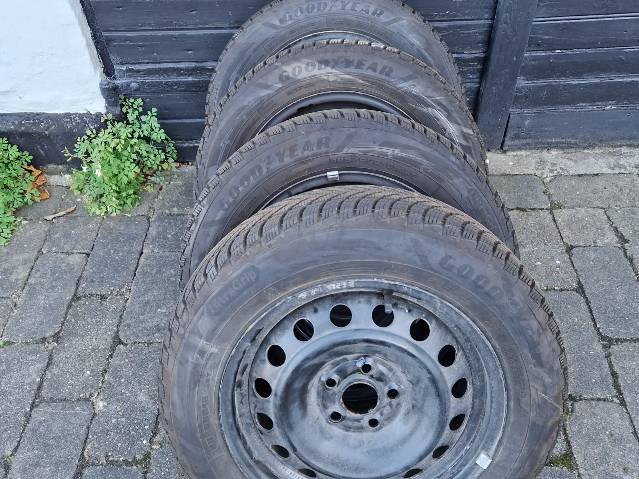 Billede 1 - Fælge og vinterdæk Toyota Yaris