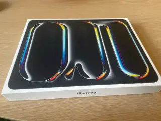 iPad Pro 13-inch (M5) Wifi + Cellular