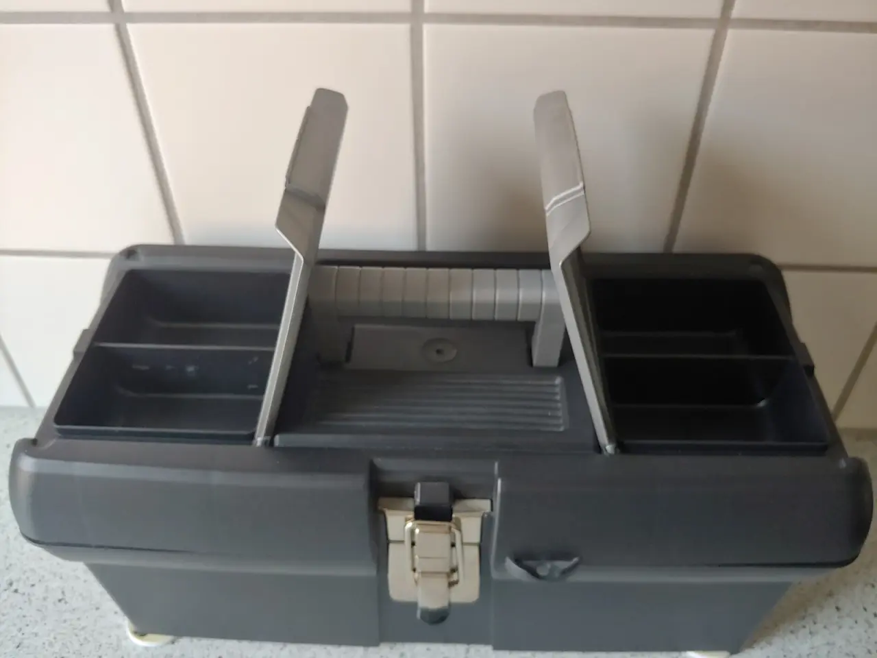 Billede 2 - Sykasse/værktøjskasse.. 