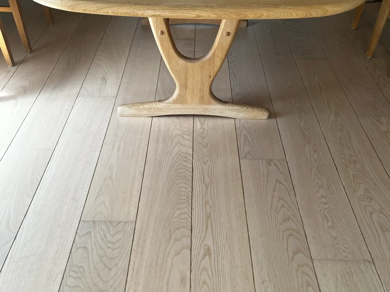 Billede 4 - Spisebord med plade