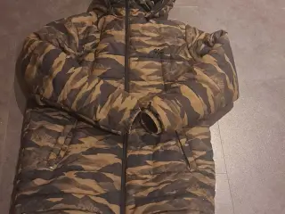 Vinterjakke fra Hummel