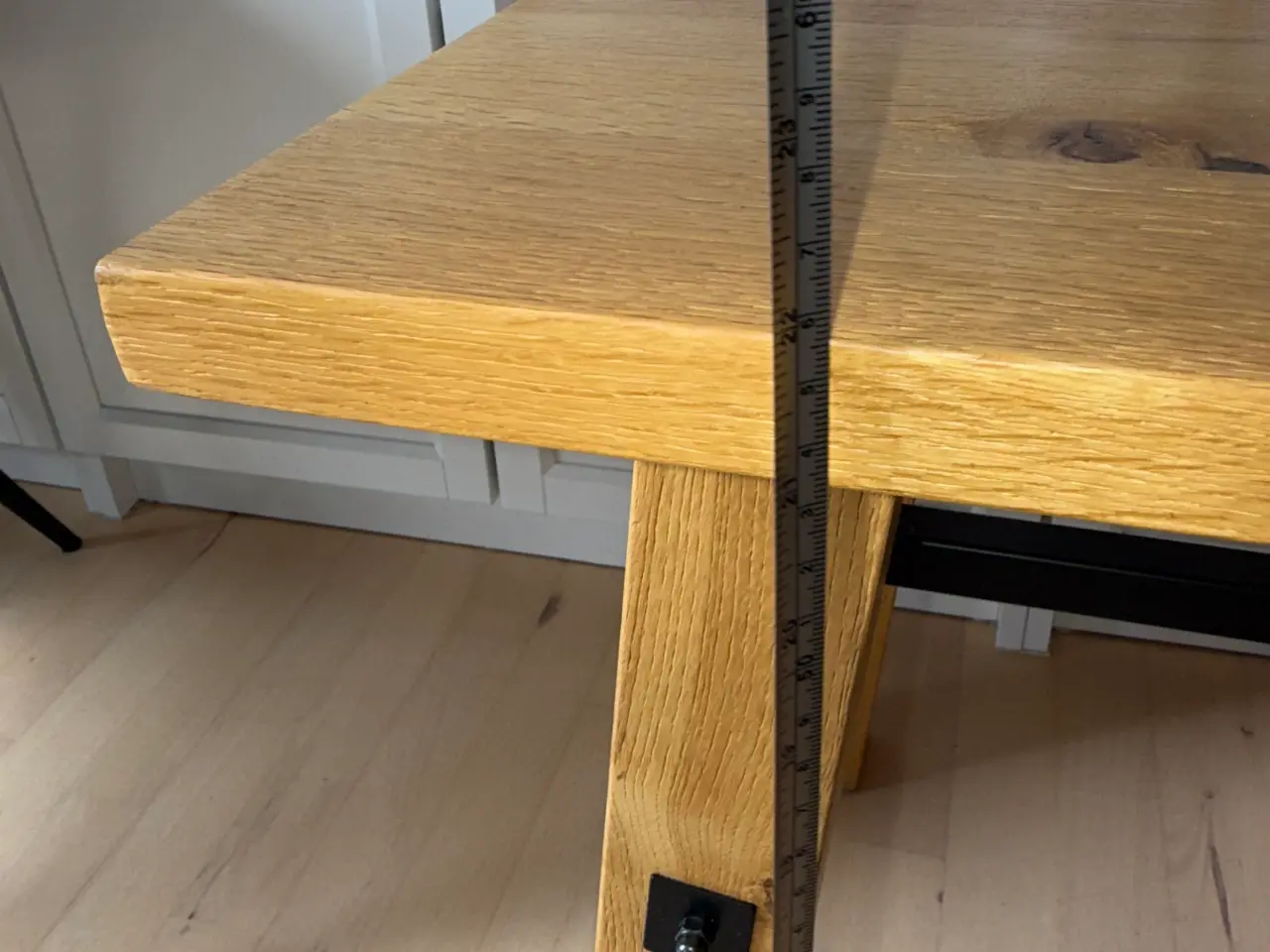 Billede 6 - Massivt egetræsbord – 50 x 50 x 55 cm