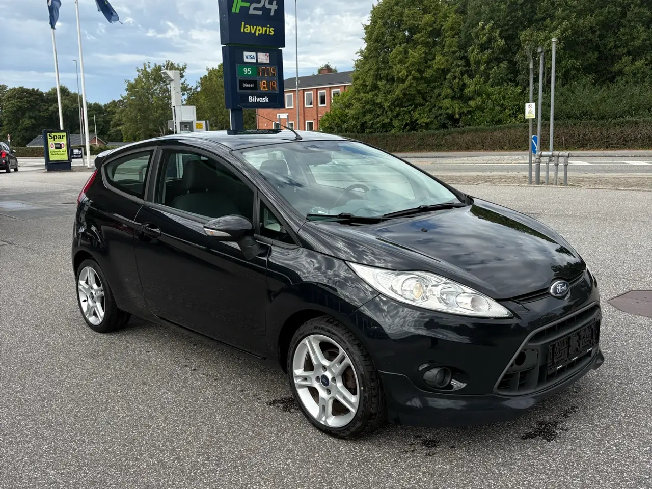 Billede 2 - 🚗 FORD FIESTA 1.6 TDCi – 95 HK – 3-DØRS – 2011