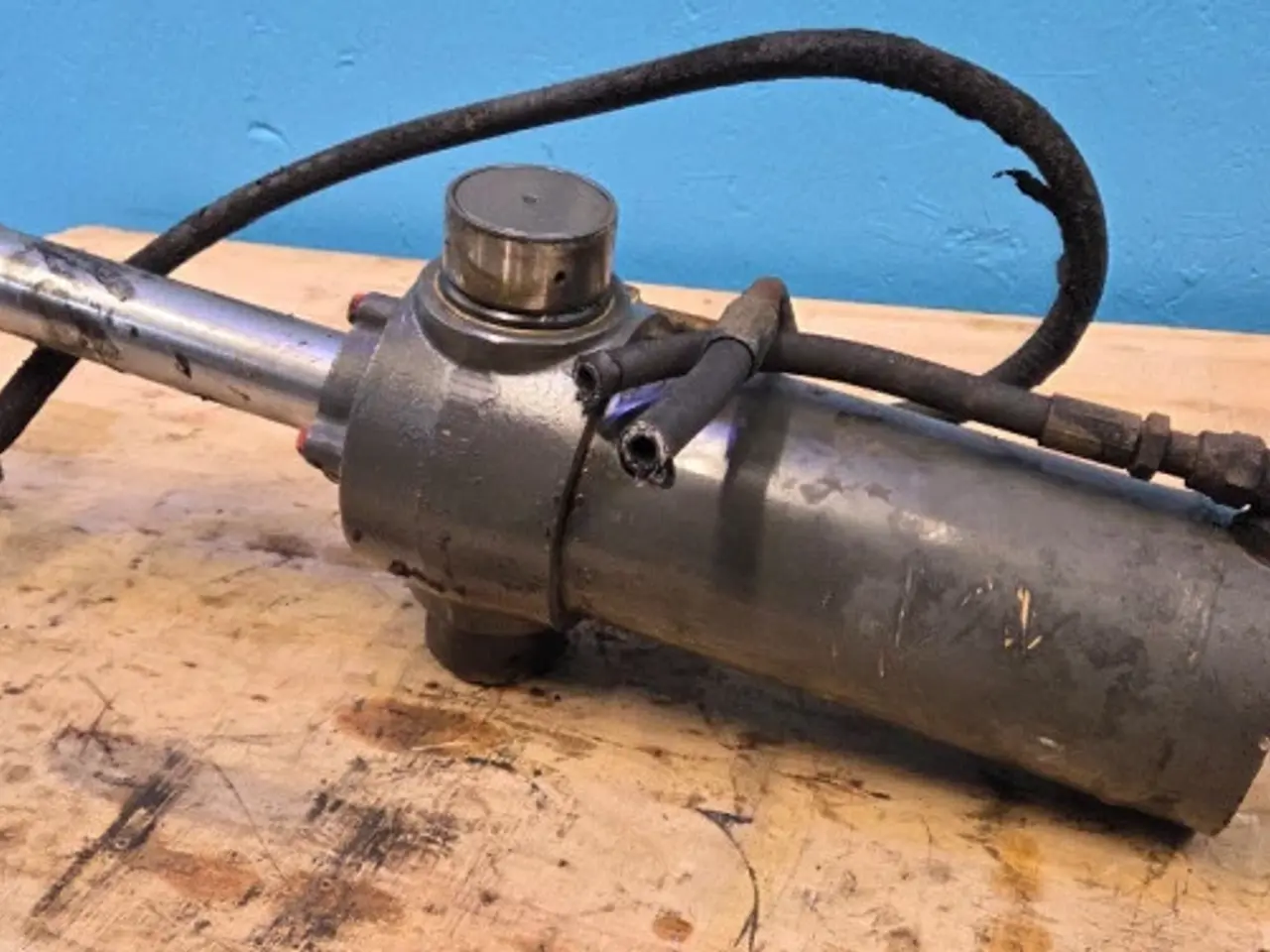 Billede 9 - New Holland LB115B Cylinder 87315529
