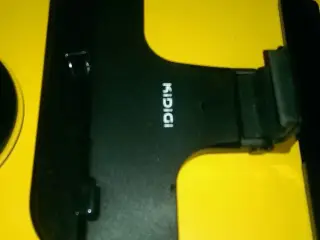 KIDIGI mobilholder til HTC ONE