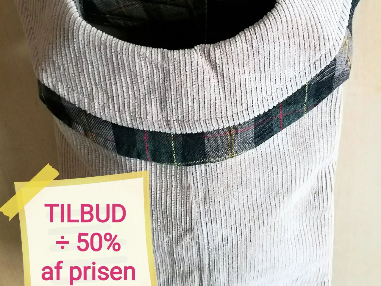 Billede 1 - Hundebeklædning på TILBUD.