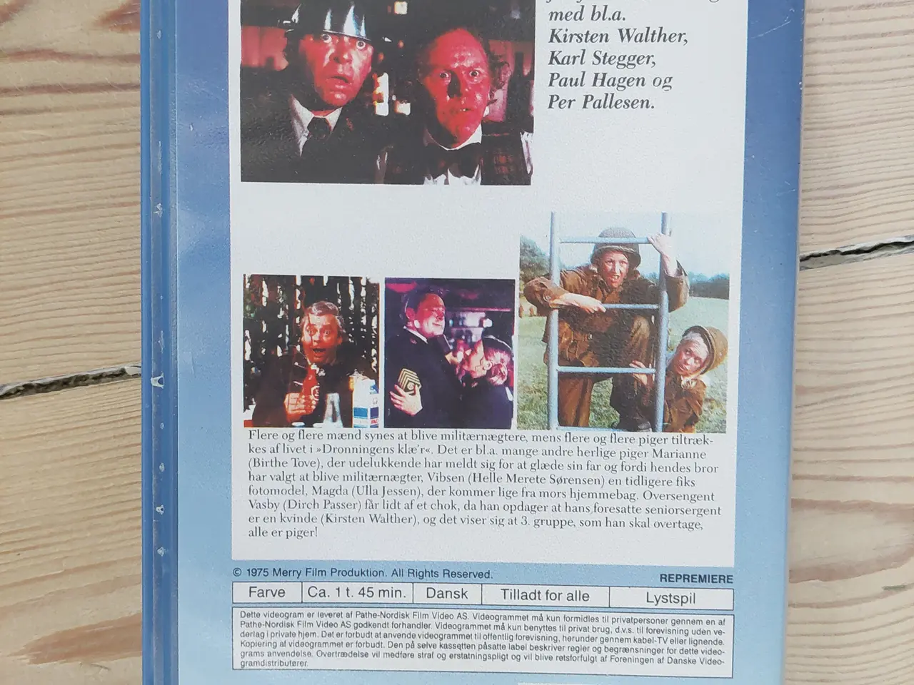 Billede 2 - Piger i trøjen på VHS