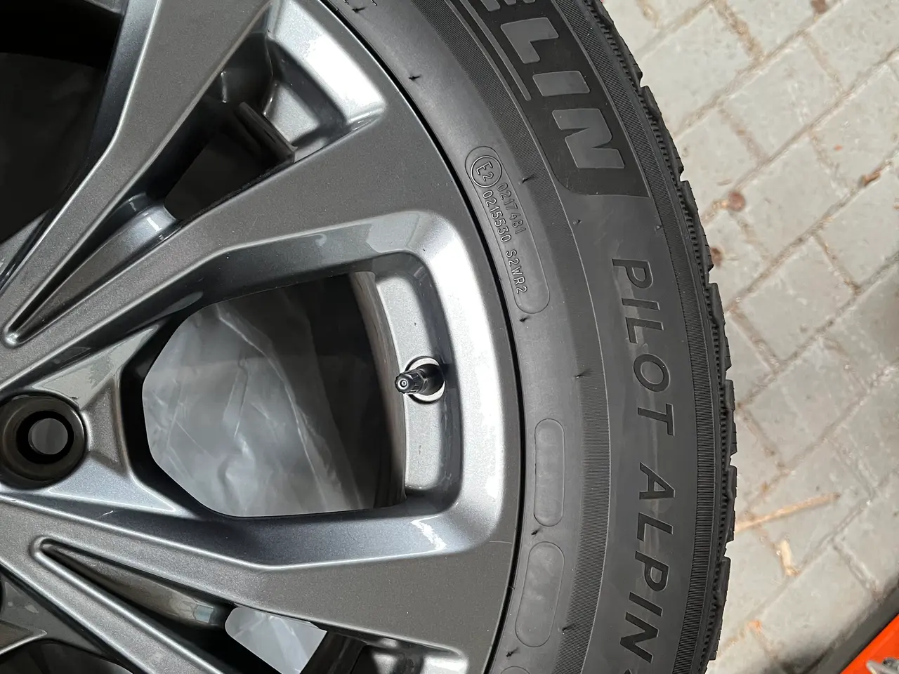 Billede 1 - Michelin Pilot Alpin 5 SUV vinterdæk med alu fælge