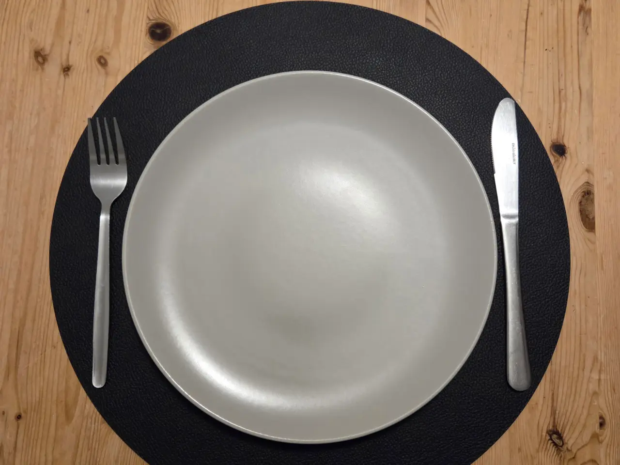 Billede 3 - Vendbar dækkeserviet Ø38 cm - 25 DKK pr. stk