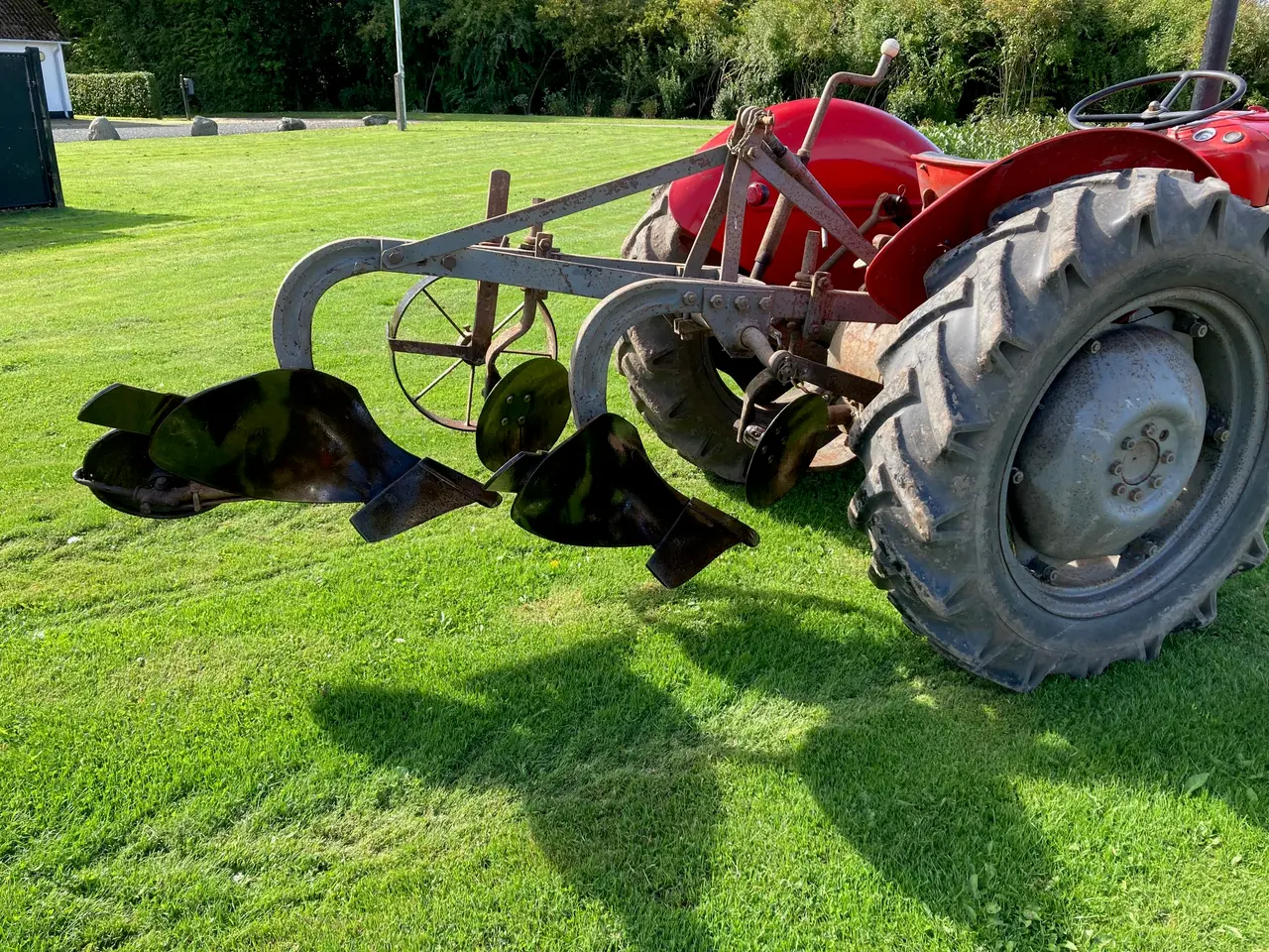 Billede 5 - Massey Ferguson 35 m. 2 furet 12" plov