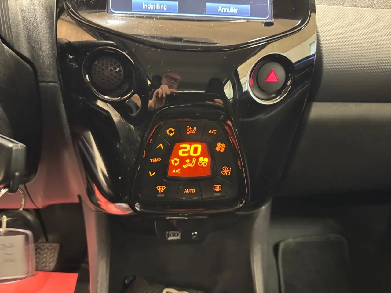 Billede 10 - Peugeot 108 1,0 e-VTi 72 Edition:210+