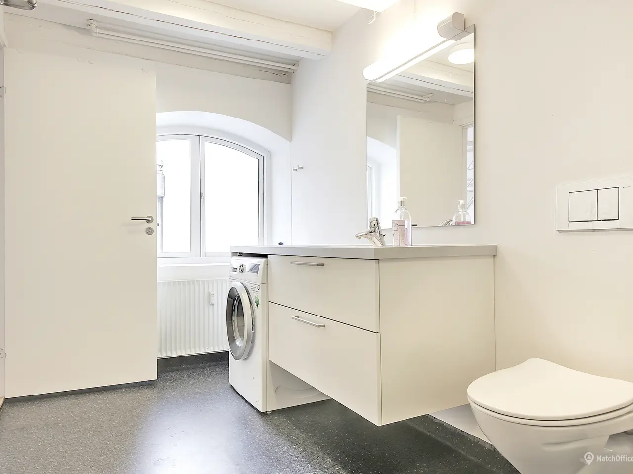 Billede 10 - INGEN BINDING - Lyst og indbyde kontor på 117 m² med adgang til stor fællestagterrasse