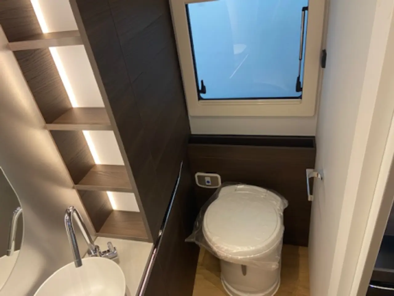 Billede 11 - Adria Alpina 663 HT TWIN