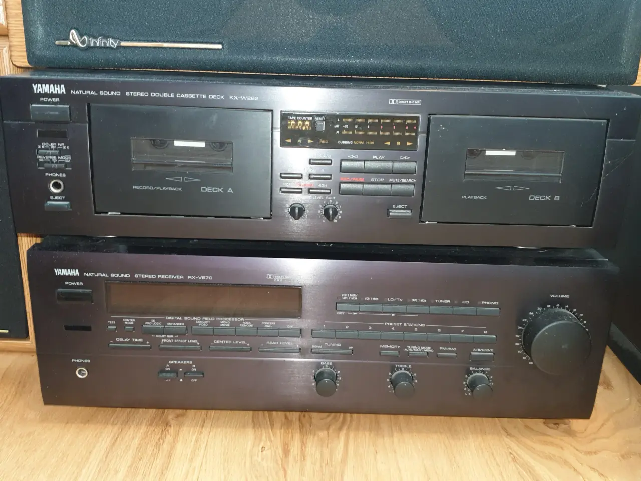 Billede 2 - Surround stereo anlæg – perfekt til hjemmebiograf.