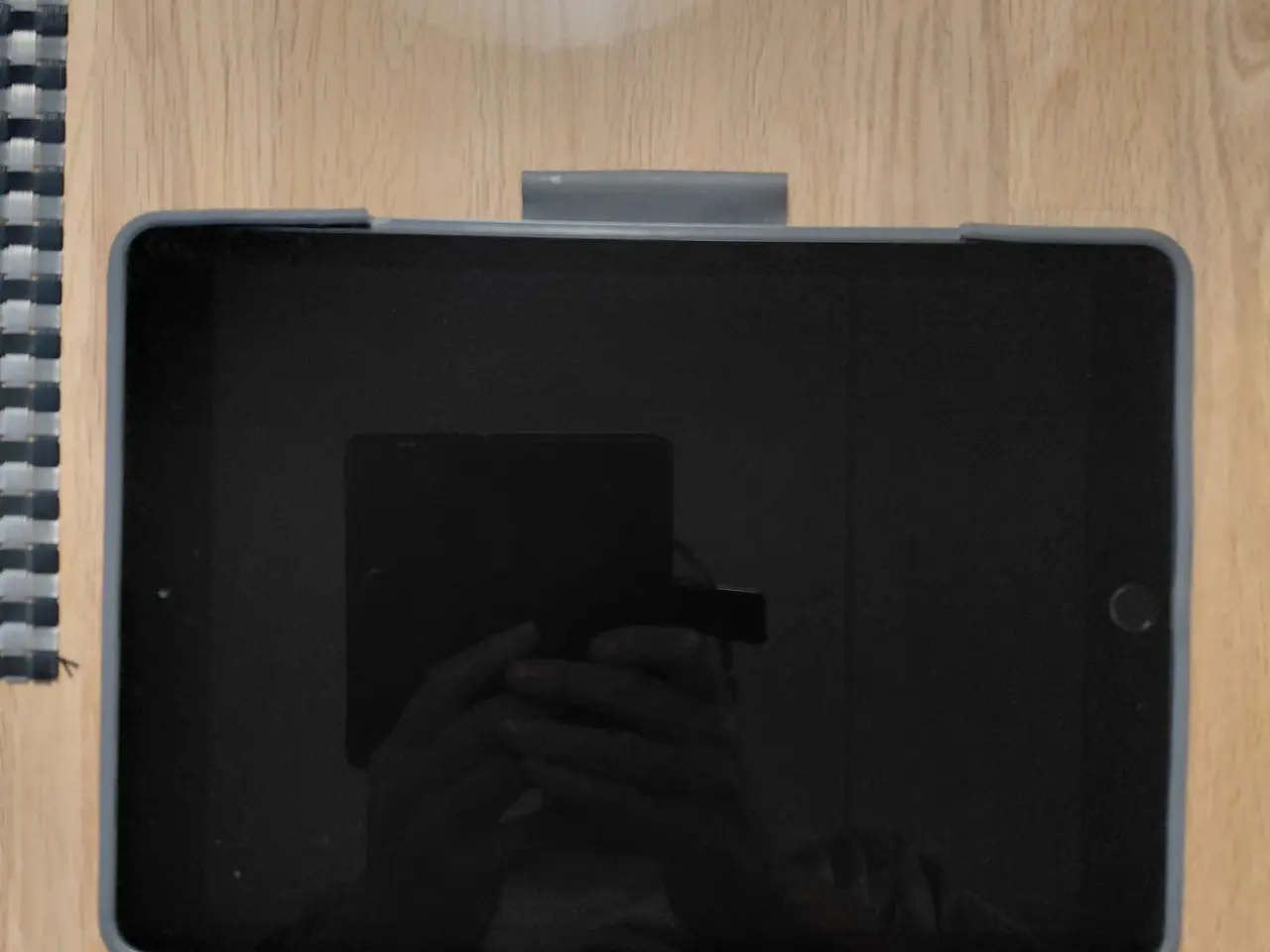 Billede 8 - IPAD 8 32GB wifi, med Logitec tastatur/cover.
