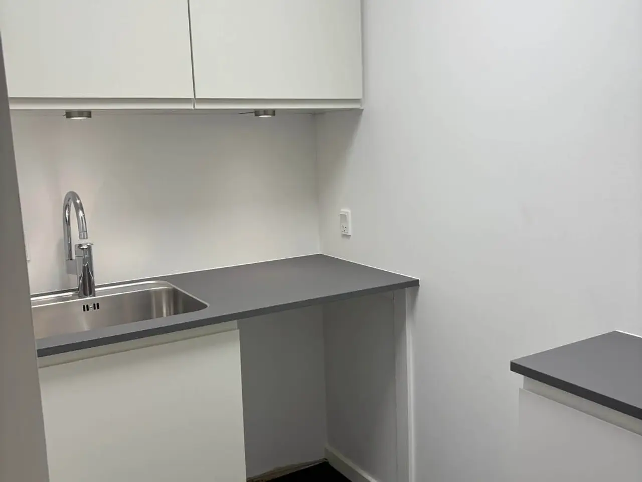 Billede 4 - Nyrenoveret kontor og lager/showroom – indflytningsklar
